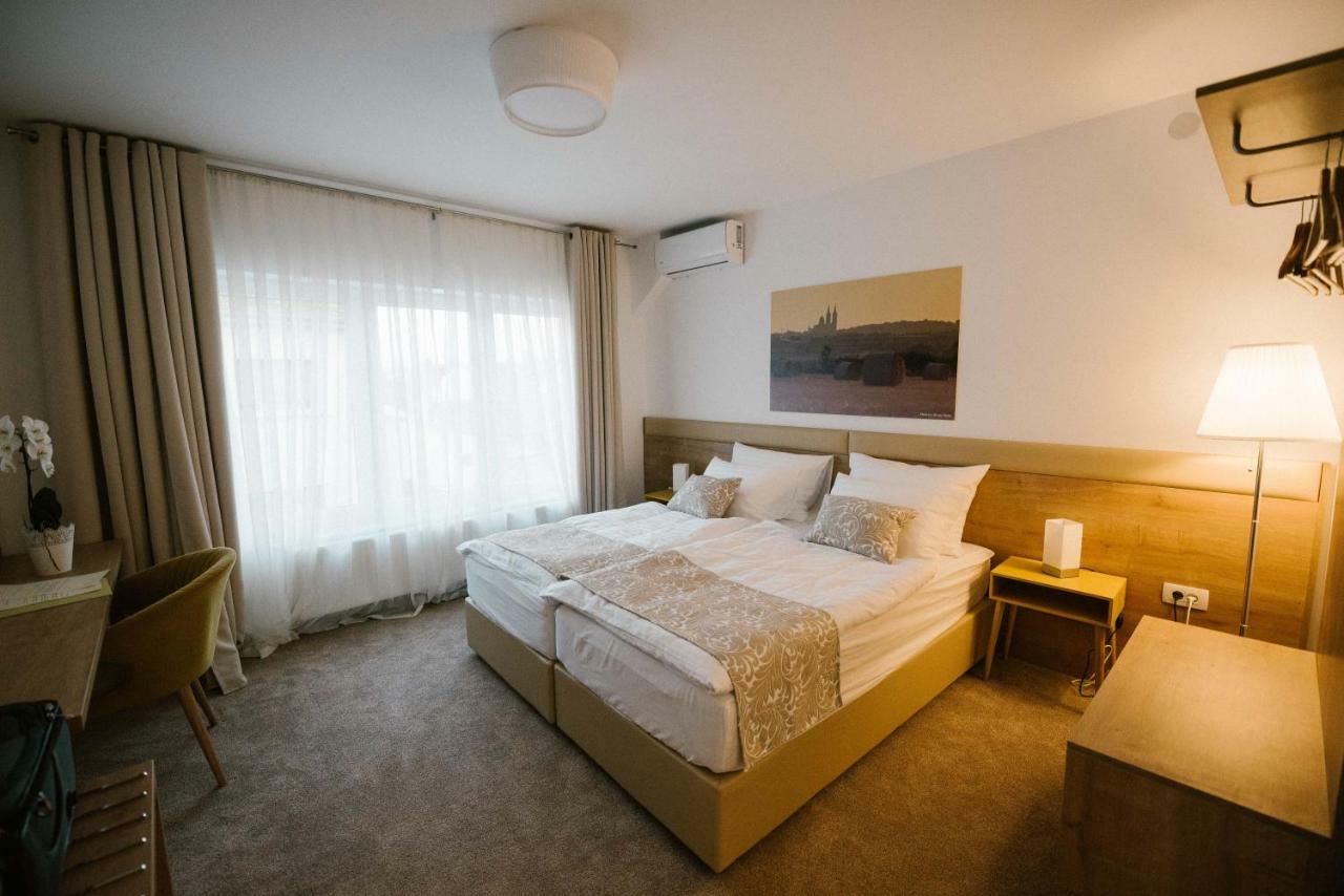 2I Rooms Ðakovo Exterior foto